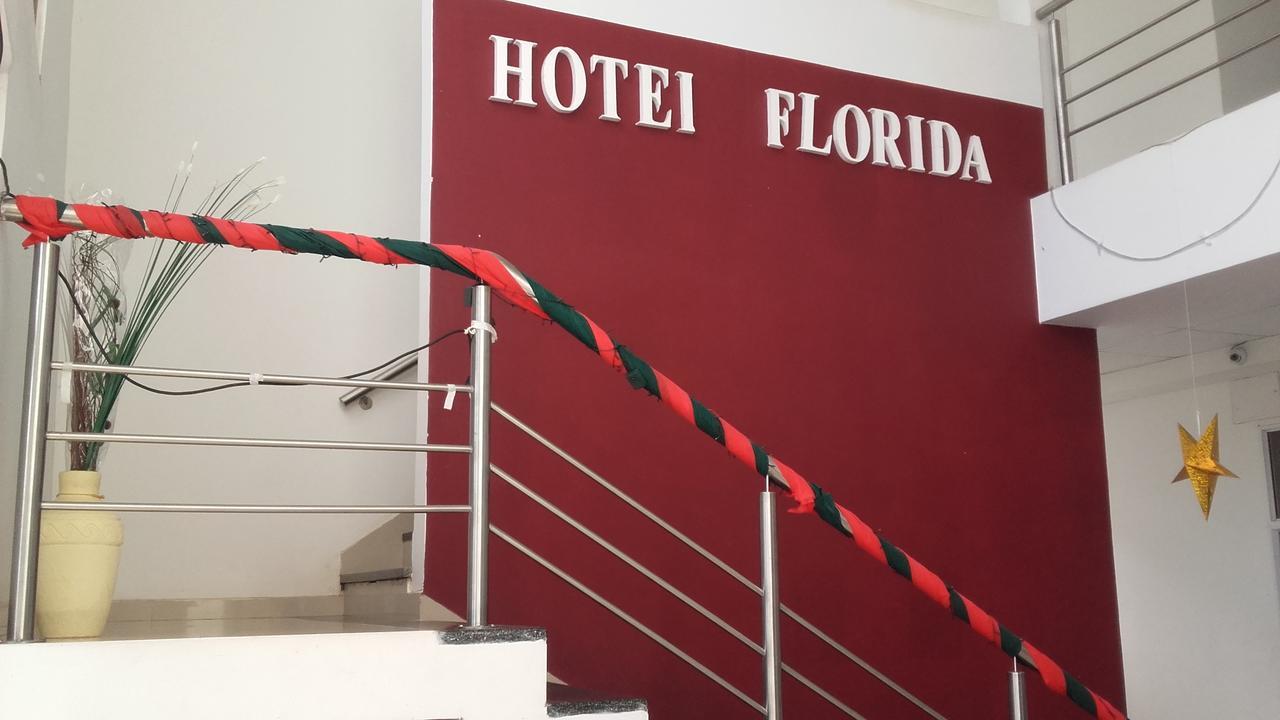 Hotel Florida Saladas Buitenkant foto